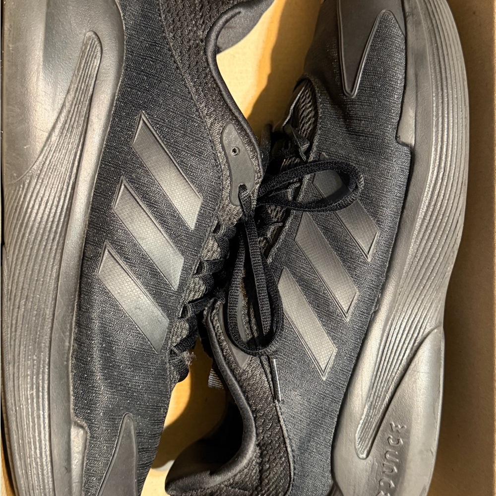 Adidas Men's Triple Black Sneakers